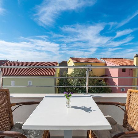 Bilin San Lägenhet Baška Voda Rum bild