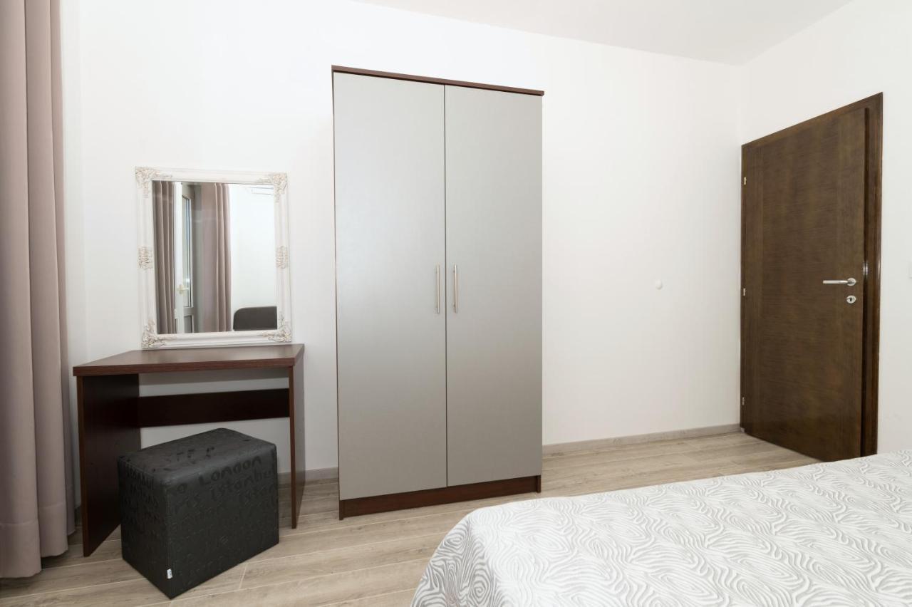 Bilin San Lägenhet Baška Voda Exteriör bild