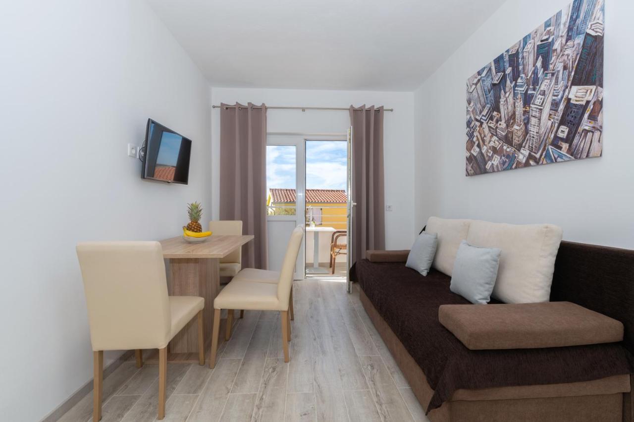 Bilin San Lägenhet Baška Voda Exteriör bild