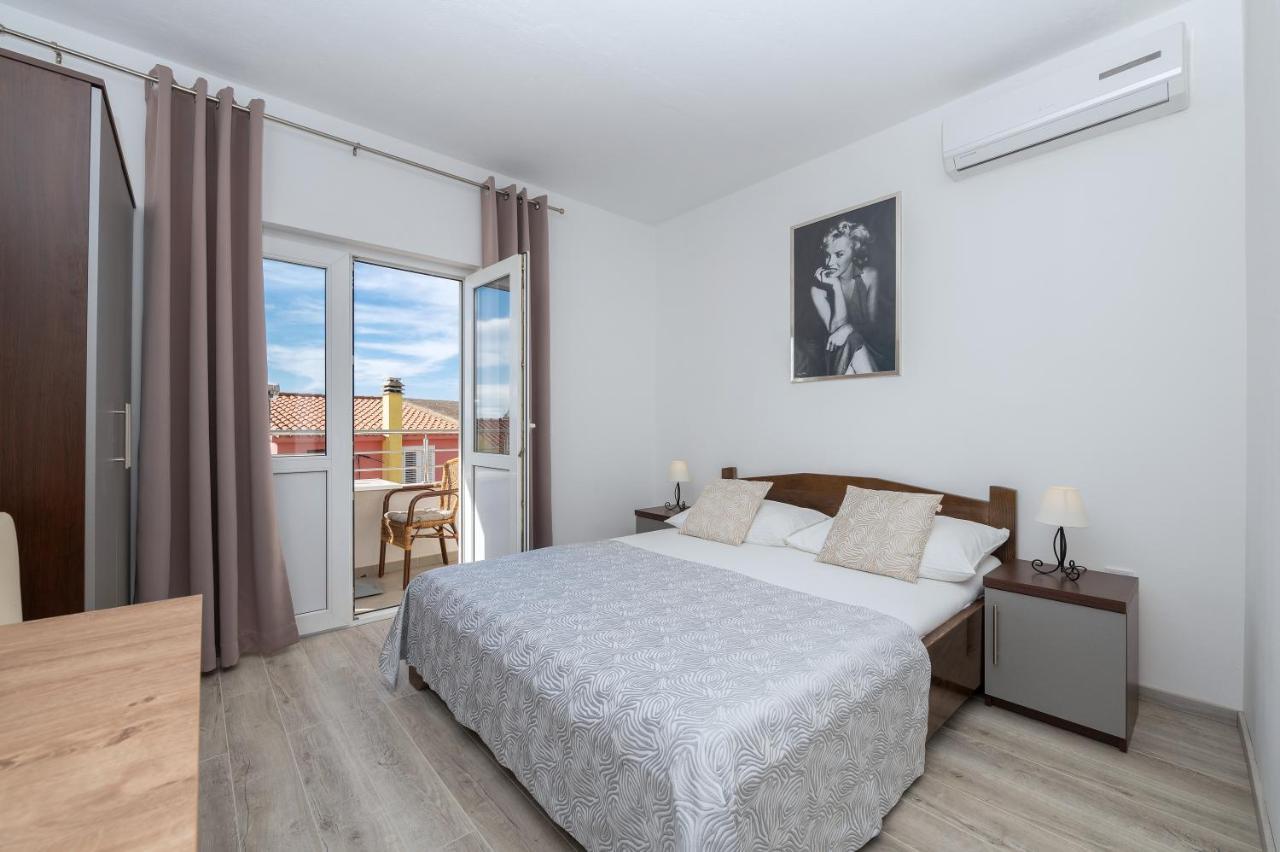 Bilin San Lägenhet Baška Voda Exteriör bild