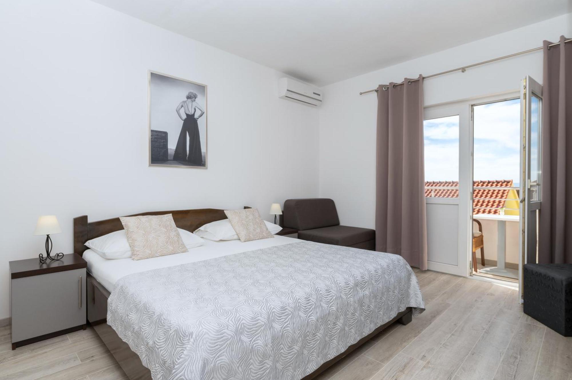 Bilin San Lägenhet Baška Voda Rum bild